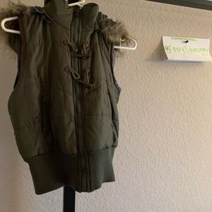 Olive Green Fur Best Crop top🌳🐿